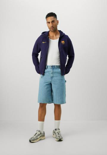 Спортивная кофта