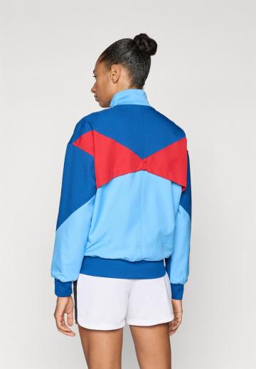 Спортивная куртка