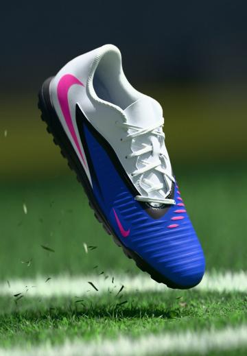 Футбольные бутсы