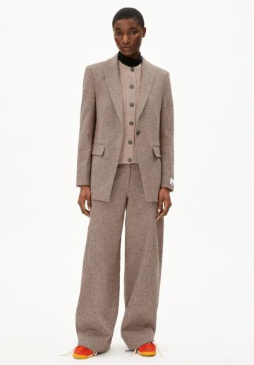 Короткое пальто