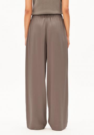 Прямые брюки