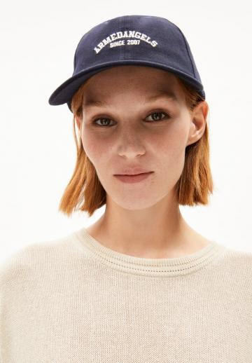 Вязаное платье