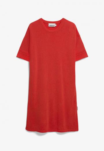 Вязаное платье