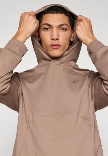 Спортивная кофта