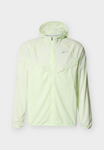 Куртка-дождевик