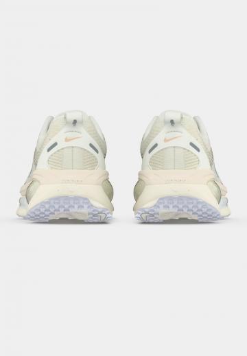 Беговые кроссовки