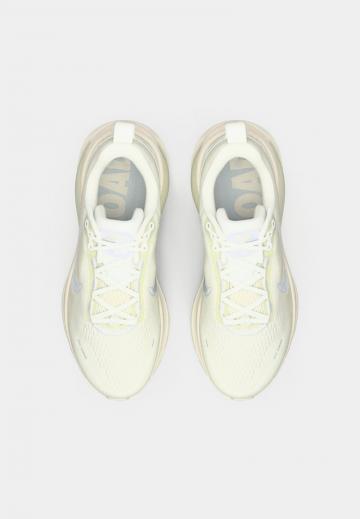 Беговые кроссовки