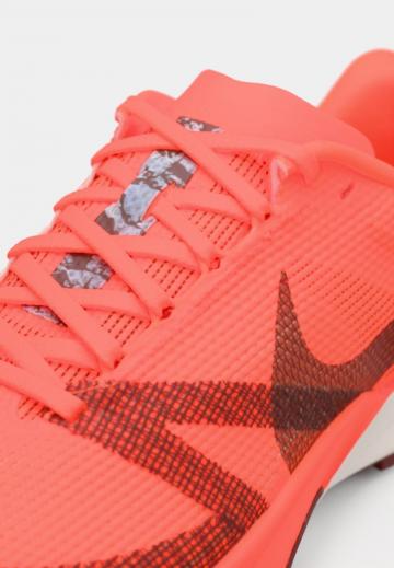 Беговые кроссовки