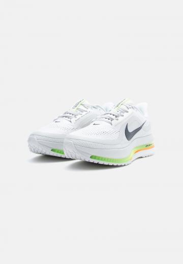 Беговые кроссовки