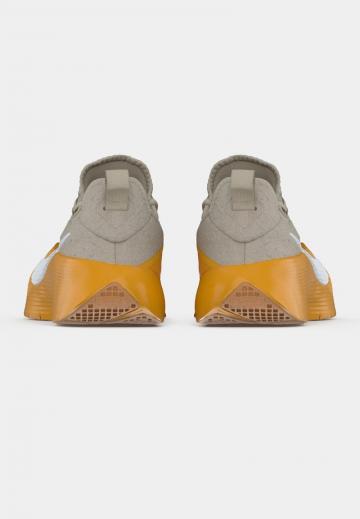 Тренировочные кроссовки