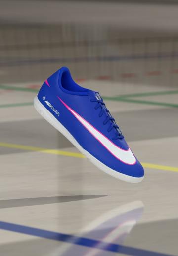 Футбольные бутсы