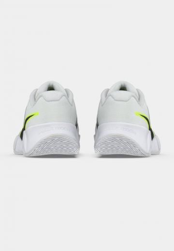 Теннисные кроссовки