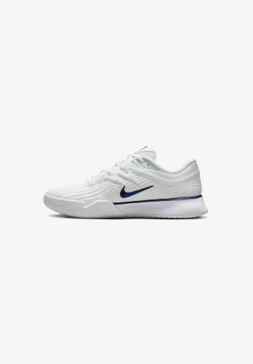 Теннисные кроссовки