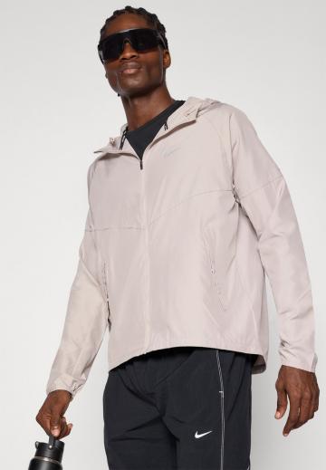 Куртка-дождевик