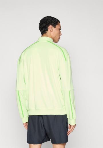 Спортивная кофта