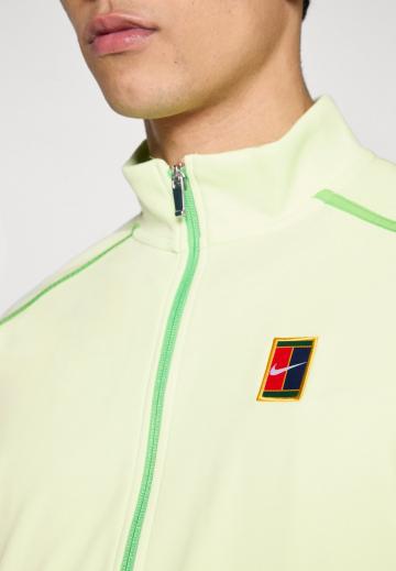 Спортивная кофта