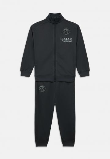 Набор одежды