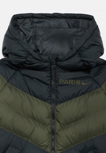 Спортивная куртка