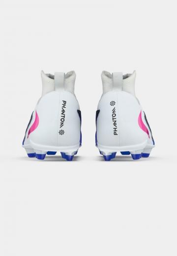 Футбольные бутсы