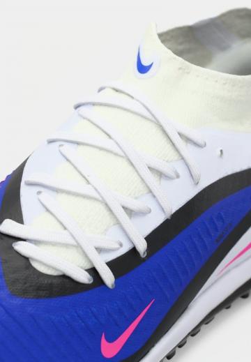 Футбольные бутсы