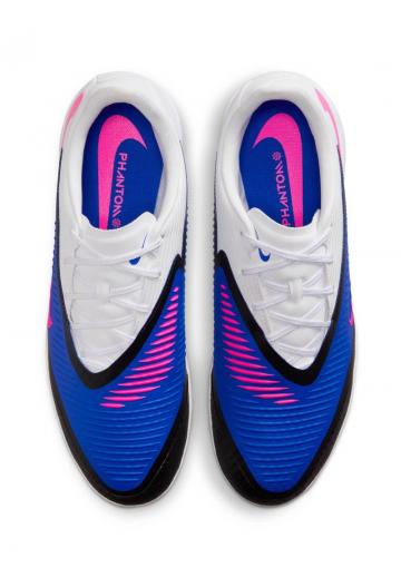 Футбольные бутсы