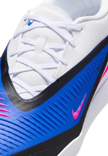 Футбольные бутсы