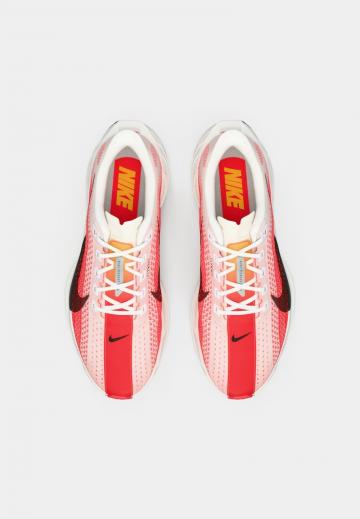 Беговые кроссовки