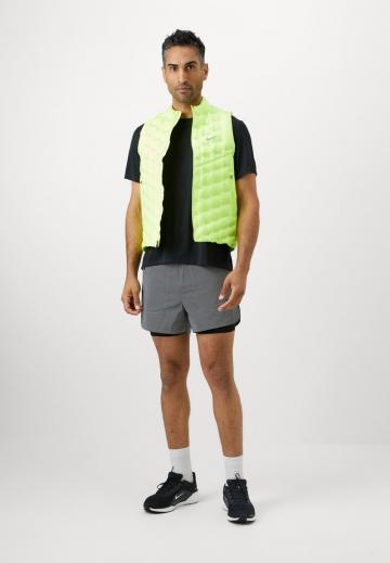 Спортивныве шорты