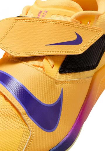 Беговые кроссовки