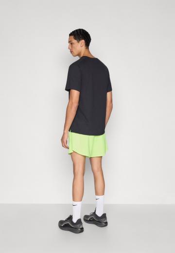 Спортивныве шорты