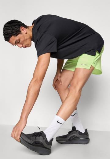 Спортивныве шорты