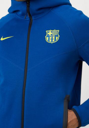 Спортивная кофта