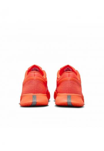 Теннисные кроссовки