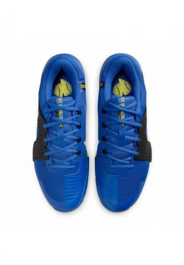 Теннисные кроссовки