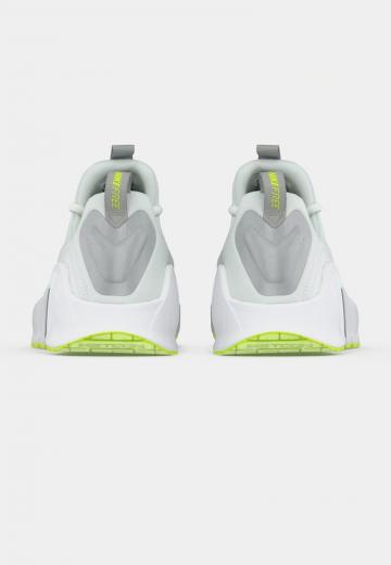 Тренировочные кроссовки