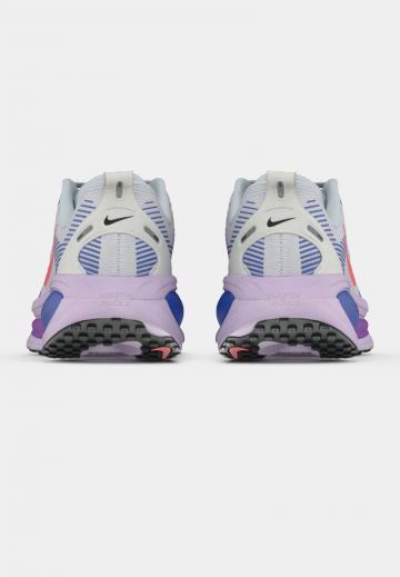 Беговые кроссовки