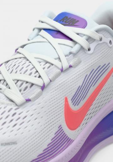 Беговые кроссовки