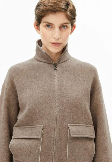 Вязаная кофта