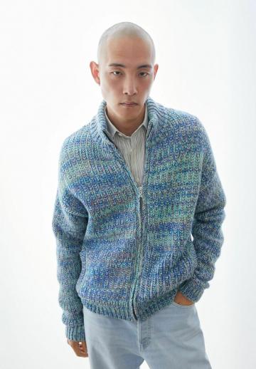 Вязаная кофта