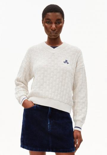 Пуловер с вырезом V