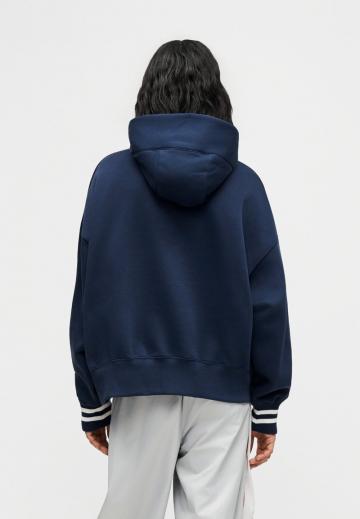 Пуловер с капюшоном