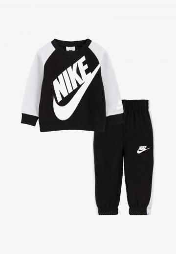 Набор одежды