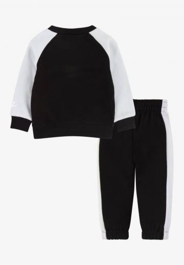 Набор одежды