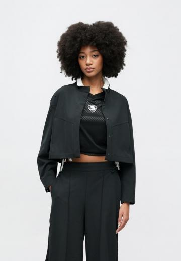 Короткий блейзер