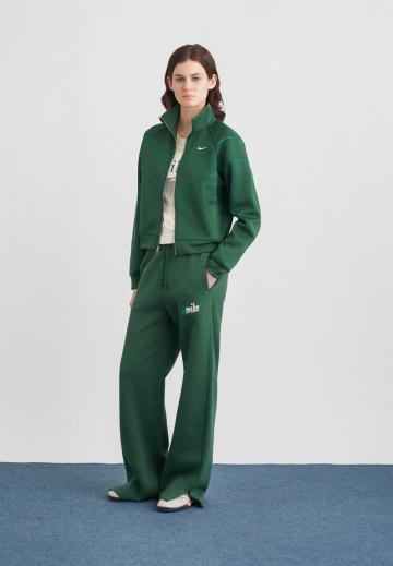 Спортивная куртка