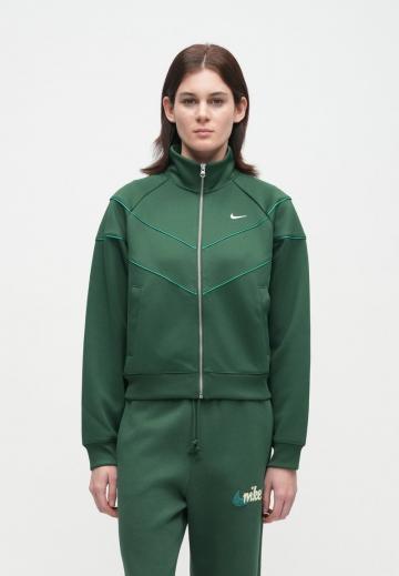 Спортивная куртка