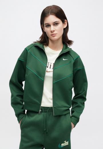 Спортивная куртка