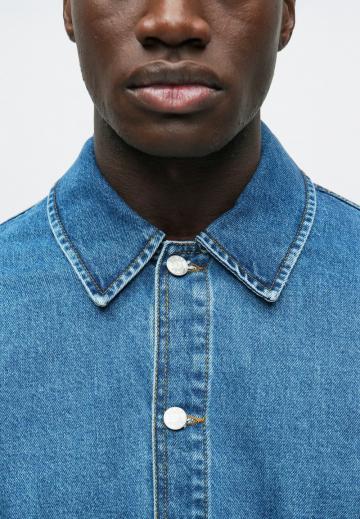 Джинсовая куртка