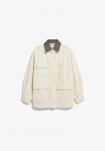 Куртка с накладнымит карманами