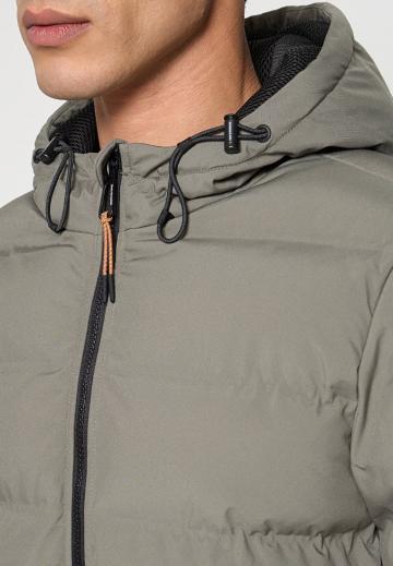 Зимняя куртка